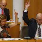 Noelia Álvarez y Chamorro, en una votación plenaria. JESÚS