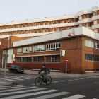 El Colegio Mayor San Isidoro se encuentra en la calle Jesús Rubio de León. FERNANDO OTERO