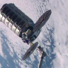 La nave 'Cygnus', momento después de separarse de la Estación Espacial Internacional (ISS).