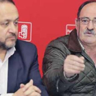 Gerardo Álvarez Courel y Román Díaz, ayer en Ponferrada