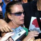 García Marcos (arriba) y Marisol Yagüe, a su salida de prisión