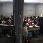 Las niñas llenan una de las clases en el centro de Damasco. MOHAMED BADRA