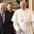 El Papa Francisco y el presidente palestino Mahmoud Abás, en el Vaticano.