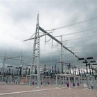 Una subestación de suministro de electricidad, propiedad de Red Eléctrica, en Bescanó, en mayo del 2011.