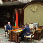 Lukashenko se reúne con Yuri Senko en Minsk. MAXIM GUCHEK