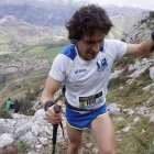 César Díez en el tramo final de la Cabrales 3 Verticales. DL