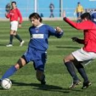 Aláez (i), es el futbolista leonés más longevo en el grupo octavo