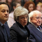 Leo Varadkar, Theresa May y el presidente irlandés, Michael D Higgins. FBRIAN LAWLESS / POOL