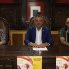 María Jesús Álvarez, Nicanor Sen y Javier Rodríguez en la presentación del curso de verano.