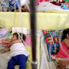 La epidemia de sarampión en Filipinas sigue creciendo en personas de todas las edades.