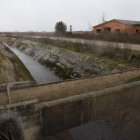 Vivienda en San Martín del Camino detrás de la estación, que será cedida a los regantes.