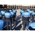 La Policía Local de León cuenta en la actualidad con una plantilla formada por 209 agentes. JESÚS F. SALVADORES
