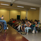 Hassen-Bey durante su conferencia a los escolares.