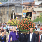 Un momento de la procesión de la Virgen de la Soledad durante las fiestas del año pasado.