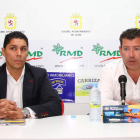 Mateo Ponce, de Tovira Inversiones, y Javier Baena presentan a los patrocinadores.