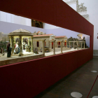 El monumental belén ya se puede contemplar como es tradicional en la sala de las Francesas.