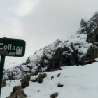 La senda más visitada del parque nacional tuvo que ser clausurada en las dos vertientes por dos aludes de nieve y piedras.