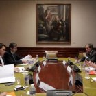 Miembros de la Plataforma contra la Morosidad, reunidos con Albert Rivera, presidente de Ciudadanos, en marzo del 2017.