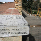 Imagen del lamentable estado de la muralla en Ruiz de Salazar.