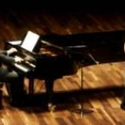 Un momento de la actuación de la soprano María Bayo, junto al pianista Maciej Pikulski