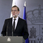 El presidente del Gobierno en funciones, Mariano Rajoy, durante su comparecencia en La Moncloa ayer.