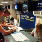 El aeropuerto de Gerona, con el que aspira a estar conectado León, es una de las principales bases e