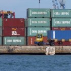 Contenedores con productos de China en el Puerto de Valencia.