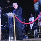 Arsenio López, durante la lectura del pregón inaugural de las fiestas de Pascua.