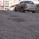 David González es la calle con calzada más estropeada.
