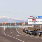 El último tramo abierto, entre Puente Villarente y Santas Martas, se estrenó en 2018. MARCIANO PÉREZ