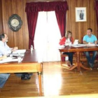 Las deuda del cámping de Riaño fue debatida en pleno municipal.