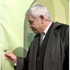 Pasqual Maragall durante una cata, en una imagen de archivo