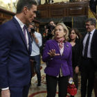 La ministra Nadia Calviño junto a Pedro Sánchez en el Congreso. JUAN CARLOS HIDALGO