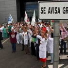 Un momento de las protestas de los trabajadores del Hospital de León