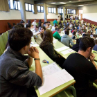 Estudiantes se someten al examen para acceder a la Universidad. SARA CAMPOS