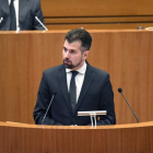 Luis Tudanca durante su intervención en el parlamento, ayer. CORTES DE CASTILLA Y LEÓN