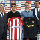 Santos Borré y Diogo Jota, nuevos fichajes del Atlético. J. J. GUILLÉN