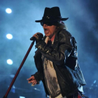 El líder de Guns N'Roses, Axl Rose, durante una actuación en Bangalore.