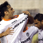 Jonás celebra con rabia el primero de los dos goles que ayer le endosó al Sevilla.