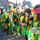 El buen tiempo permitó al público disfrutar del desfile por las calles de Bembibre