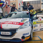 La copiloto leonesa junto a su compañera Catie Munnings, primeras en el Ladies Trophy. DL