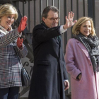El expresident Artur Mas, la exvicepresidenta Joana Ortega y la exconsellera Irene Rigau, tras su declaración por el 9-N, en febrero del 2017.