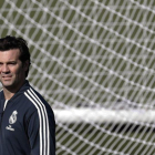 El técnico Santiago Solari durante el último entrenamiento del Madrid.
