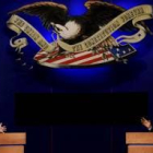 El candidato republicano John McCain y su rival demócrata Barack Obama durante su primer debate