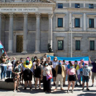 Concentración ayer a las puertas del Congreso de los Diputados. LUCA PIERGIOVANNI