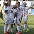 Los jugadores de la Cultural celebran el título de campeones de Segunda División B tras remontar el gol del Lorca en un encuentro para la historia. MARCIANO PÉREZ