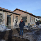 El alcalde de Sanero, Francisco Javier García, supervisó recientemente las obras. CASTRO