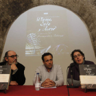 Pedro Trapiello, José Luis García González y la concejala Mercedes G. Rojo, en la presentación.
