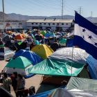 Vista general  del albergue El Barretal  donde fueron reubicados unos dos mil ciudadanos centroamericanos de la caravana de migrantes  en la ciudad de Tijuana  Mexico   Actualmente se encuentran 2 385 centroamericanos en un segundo albergue habilitado en