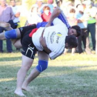 Los luchadores de Campohermoso brillaron ayer sobre la hierba de Sahechores.